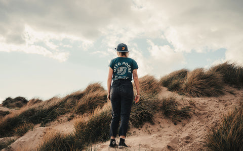 Otto Apparel – Outdoor Photoshoot at the Beach Featuring Sustainable and Stylish Clothing 10