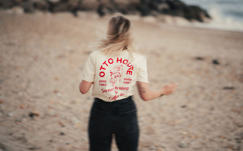 Otto Apparel – Outdoor Photoshoot at the Beach Featuring Sustainable and Stylish Clothing 13